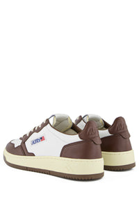 Autry Sneakers Medalist 01 Low Leather Chestnut WB46