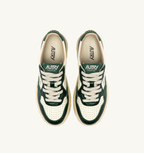 Charger l'image dans la galerie, Autry Sneakers Medalist 01 Low Leather Coprint Green CZ02