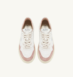 Autry Sneakers Medalist 01 Low Goat Suede Nude GS28