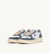 Charger l&#39;image dans la galerie, Autry Sneakers Medalist 01 Low Leather Stars Cinereo TA02
