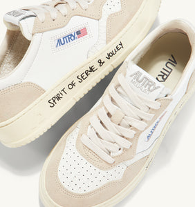 Autry Sneakers Medalist 01 Low Leather White VY01