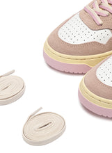 Charger l'image dans la galerie, Autry Sneakers Medalist 01 Low Leather Lilac White Phard BW01