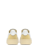 Charger l&#39;image dans la galerie, Autry Sneakers Medalist 01 Low Goat Suede Straw FT08