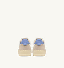 Charger l&#39;image dans la galerie, Autry Sneakers Medalist 01 Low Suede Blue LS04