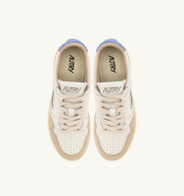 Charger l&#39;image dans la galerie, Autry Sneakers Medalist 01 Low Suede Blue LS04