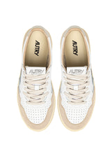 Charger l'image dans la galerie, Autry Sneakers Medalist 01 Low Suede White Pelican LS14