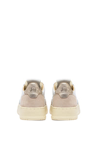 Autry Sneakers Medalist 01 Low Leather Suede Gold LS75