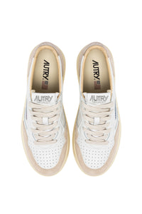 Autry Sneakers Medalist 01 Low Leather Suede Gold LS75