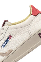 Charger l&#39;image dans la galerie, Autry Sneakers Medalist 01 Low Leather Rose NE01