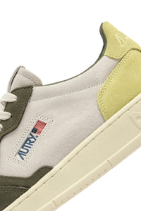 Autry Sneakers Medalist 01 Low Leather Suede Lemon TS05