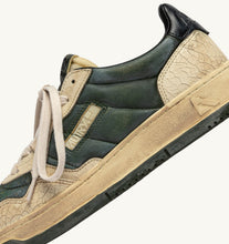Charger l'image dans la galerie, Autry Sneakers Medalist 01 Low Super Vintage Padded Green AD02