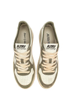 Charger l&#39;image dans la galerie, Autry Sneakers Medalist 01 Low Super Vintage SV50