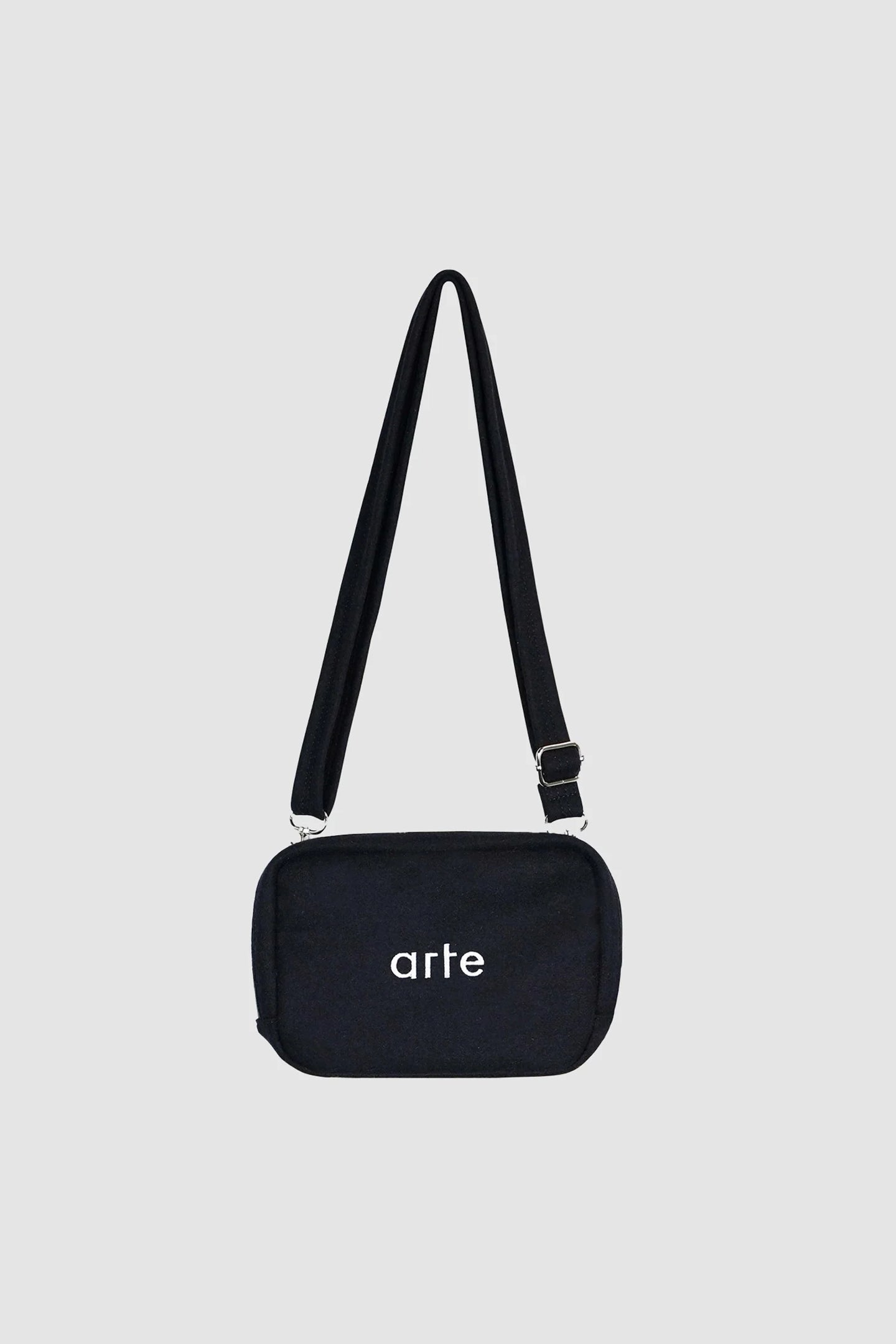 Arte Wool Baka Bag Black