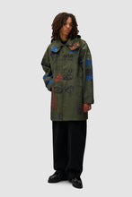Charger l&#39;image dans la galerie, Arte Parka Art Saves Dark Green