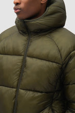 Charger l'image dans la galerie, Arte Doudoune Ripstop Hooded Puffer Green