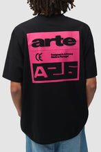 Charger l'image dans la galerie, Arte T-Shirt Pink Serial Black