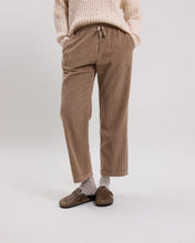 Charger l&#39;image dans la galerie, Hartford Pantalon Peyo en Velours Biscuit