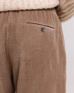 Hartford Pantalon Peyo en Velours Biscuit