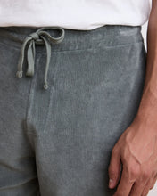 Charger l&#39;image dans la galerie, Hartford Short Bouclette Olive