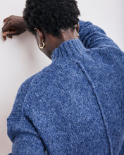 Charger l&#39;image dans la galerie, Hartford Pull Myac en Laine Alpaga Indigo