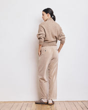 Charger l&#39;image dans la galerie, Hartford Pantalon Peyo en Velours Lisse Beige