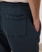 Charger l'image dans la galerie, Hartford Short Waffle Dark Navy