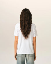 Charger l'image dans la galerie, AMI Femme T-shirt Ami de Coeur Rouge Blanc