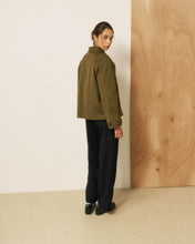 Charger l'image dans la galerie, Hartford Manteau Voltaire en Gabardine Vert Militaire