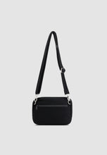 Charger l&#39;image dans la galerie, Arte Wool Baka Bag Black