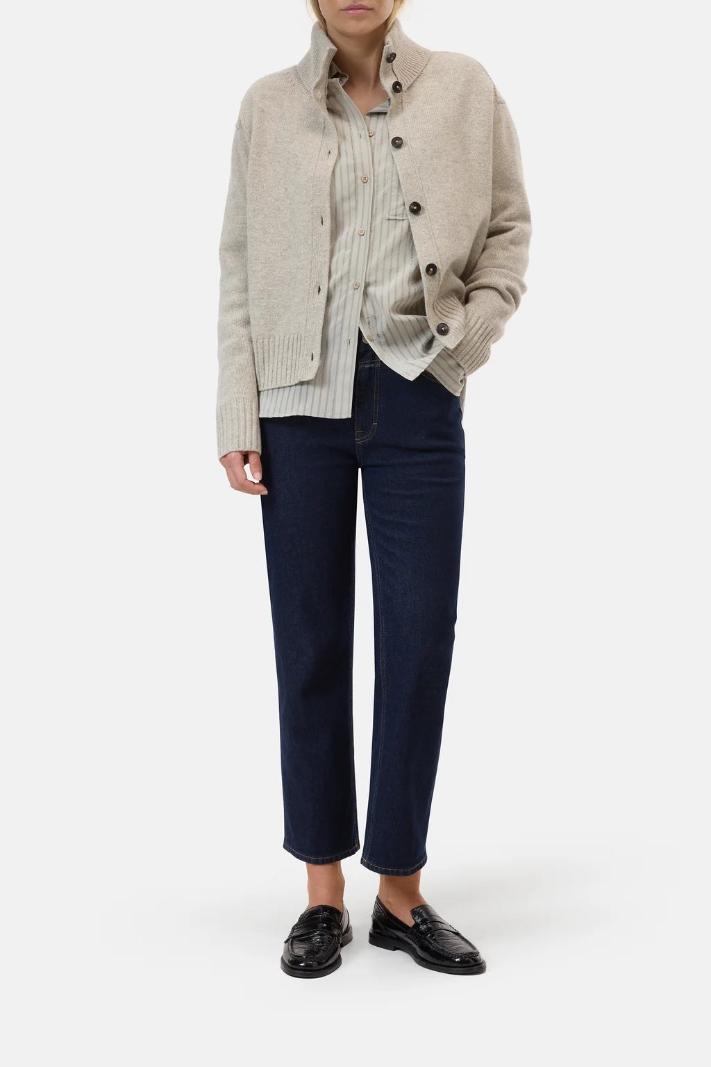 Closed Jean Milo Dark Blue