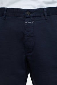 Closed Short Chino Dark Night