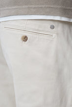 Charger l'image dans la galerie, Closed Short Chino Cream