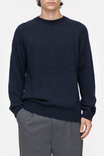 Charger l&#39;image dans la galerie, Closed Pull Raglan Dark Night