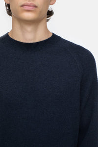 Closed Pull Raglan Dark Night