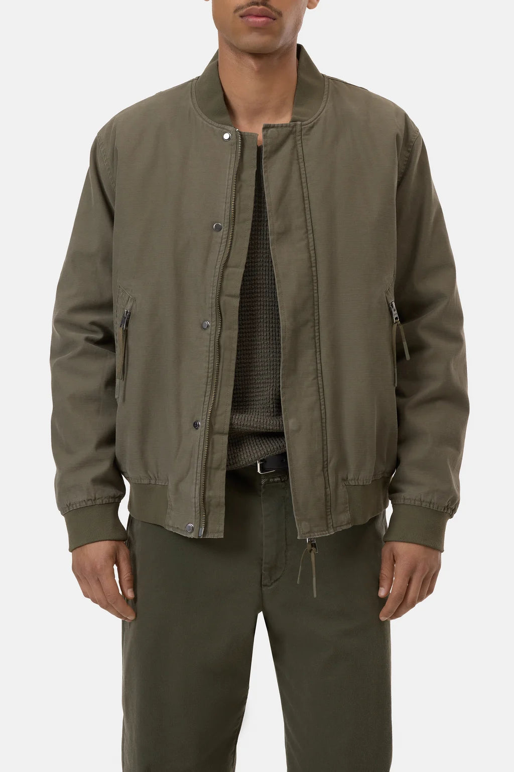 Closed Bomber en Coton Forest Green