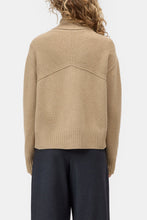 Charger l'image dans la galerie, Closed Cardigan Col Roulé en Laine Beige