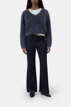 Charger l'image dans la galerie, Closed Pull Col V en Cachemire Storm Blue