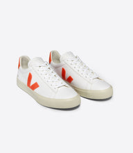 Charger l&#39;image dans la galerie, VEJA Campo Chromefree Leather White Orange Fluo