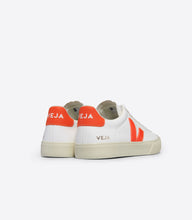 Charger l&#39;image dans la galerie, VEJA Campo Chromefree Leather White Orange Fluo