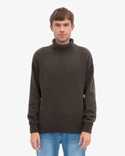 Charger l&#39;image dans la galerie, Colorful Standard Turtleneck Classic merino Wool Coffee Brown
