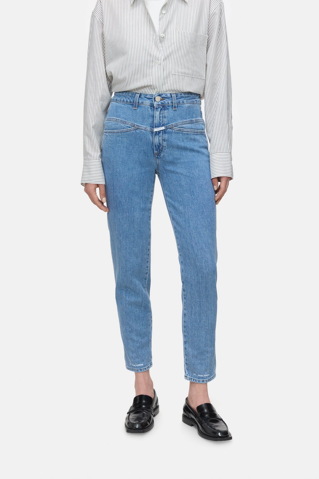 closed pedal pusher mid blue Closed Jean Pedal Pusher Mid Blue – Les Archives