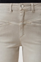 Charger l&#39;image dans la galerie, Closed Jean Pedal Pusher Relaxed Soft Beige