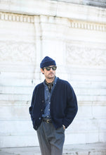 Charger l'image dans la galerie, Drapeau Noir Cardigan Comfort Lambswool Navy