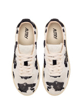 Charger l'image dans la galerie, Autry Sneakers Medalist Easeknit Low Cow AF01