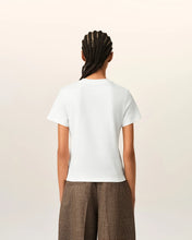 Charger l'image dans la galerie, AMI Femme T-shirt Ami de Coeur Noir Blanc