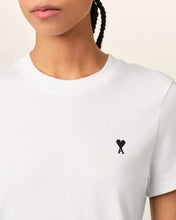 Charger l'image dans la galerie, AMI Femme T-shirt Ami de Coeur Noir Blanc