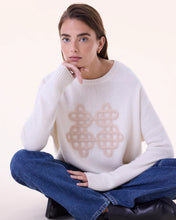 Charger l&#39;image dans la galerie, Kujten Pull Amelie Symbol en Cachemire Organic