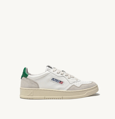 Autry Sneakers Medalist 01 Low Suede White Amazon LS23