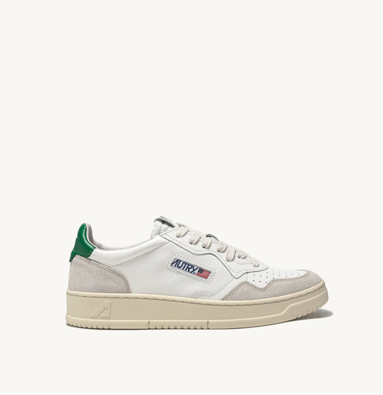 Autry Sneakers Medalist 01 Low Suede White Amazon LS23