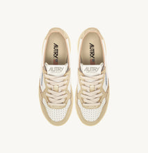 Charger l&#39;image dans la galerie, Autry Sneakers Plateform Leather Platinum WB16